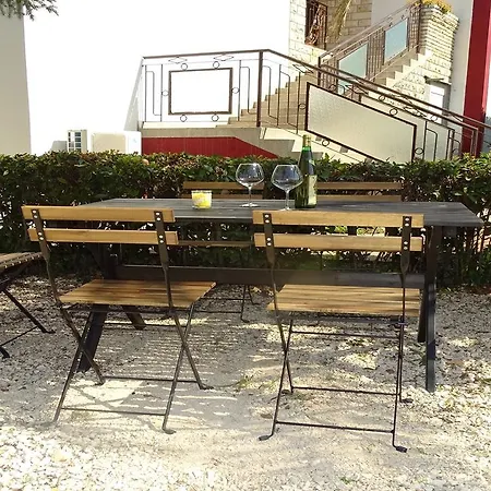 Apartment Ricine *
